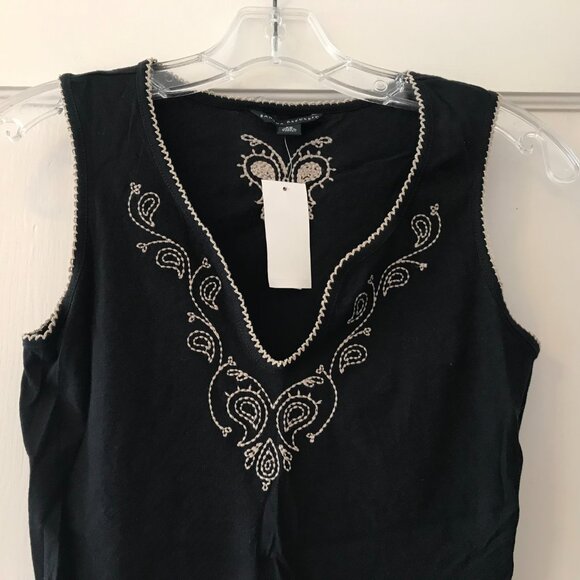 Banana Republic | Embroidered Tank Top - Picture 2 of 10